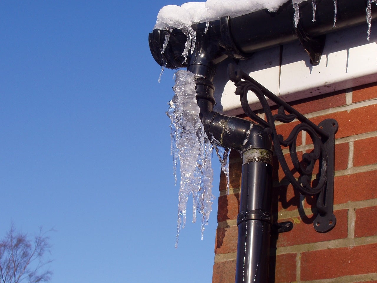 Frozen Pipes On House