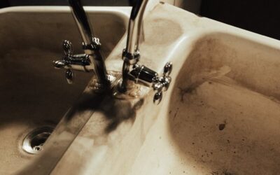 Hard Water Stains And Plumbing: Complete Removal Guide for Homeowners
