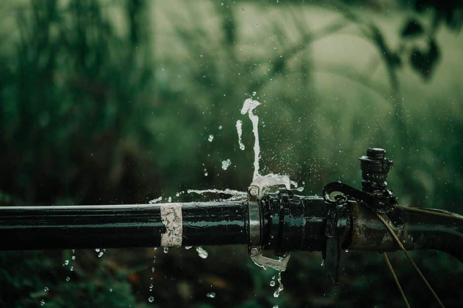 Emergency Plumbing Services for Burst Pipes and Major Leaks